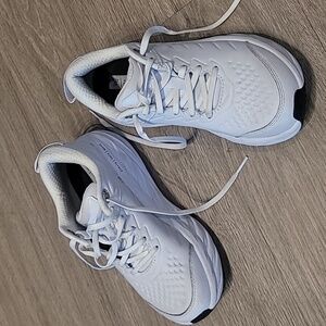 Size 7 Women's Hoka One One